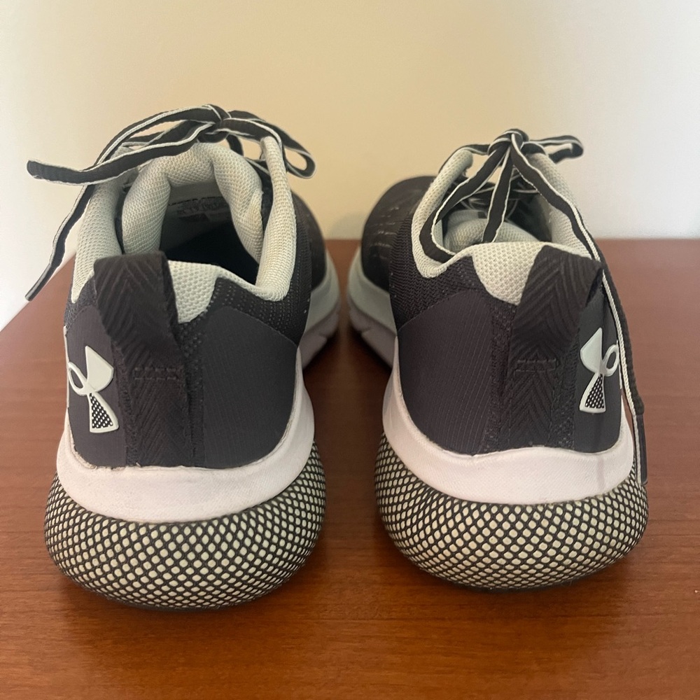 Under Amour HOVR turbulence shoes size 9.5 - Picture 4 of 11